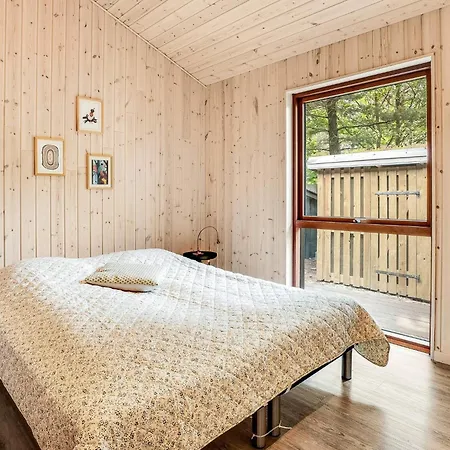 5 Star In Vaeggerlose Bøtø By