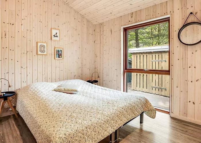 5 Star In Vaeggerlose Bøtø By